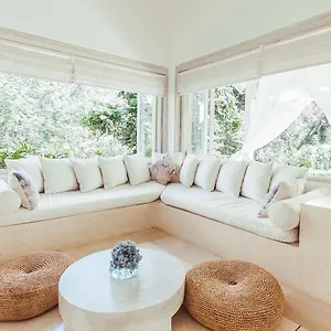 Cloud Nine Estate Villa
